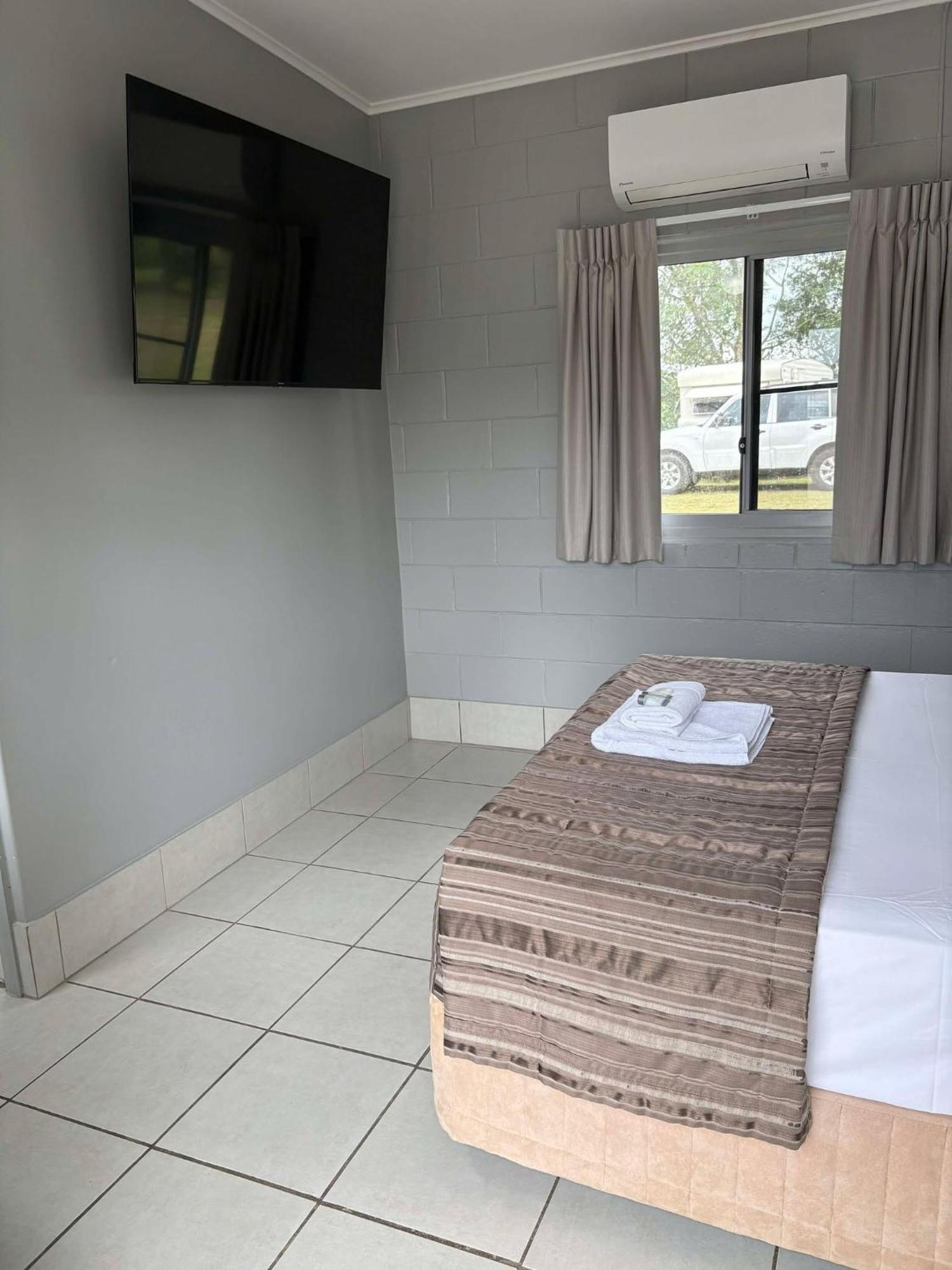 Ingham Tourist Park Hotel Luaran gambar